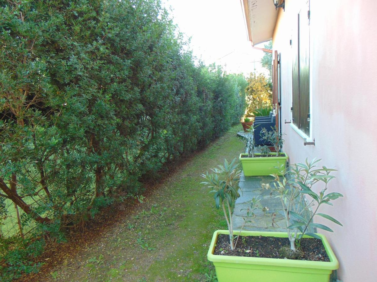 Bed and Breakfast La Contea SantʼAnna Arresi Exterior foto