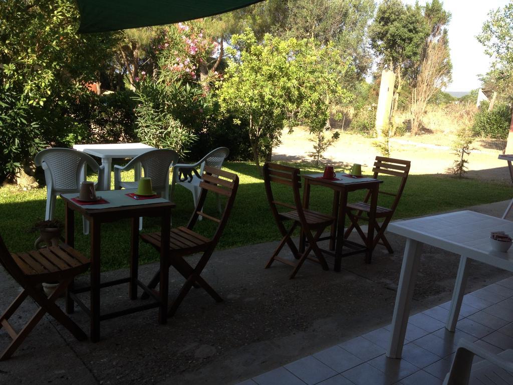 Bed and Breakfast La Contea SantʼAnna Arresi Exterior foto